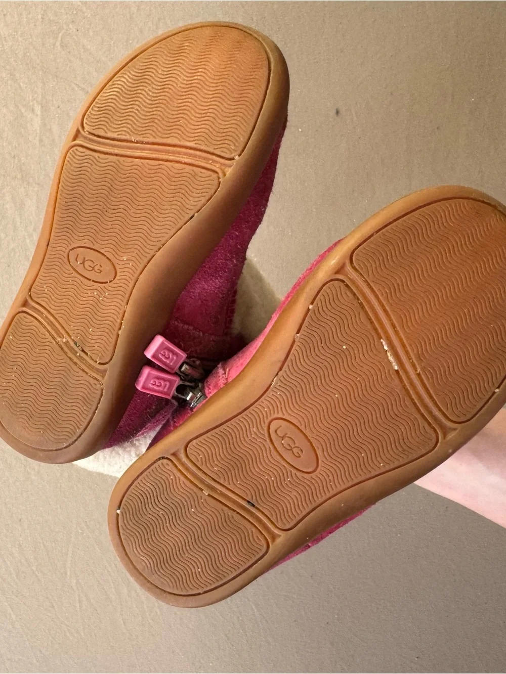 UGG 10 overall